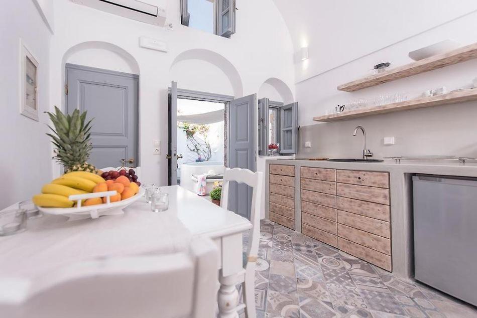 Luxury Villa First Santorini Megalochori  Esterno foto